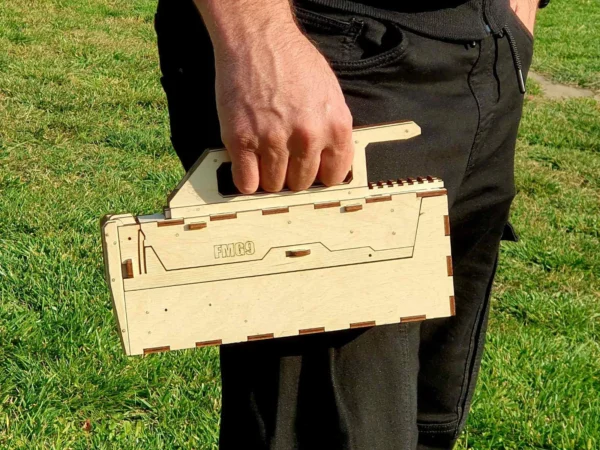 FMG9 Wooden Toy Gun Kit Rubber Band Gun Submachine and targets - Image 3