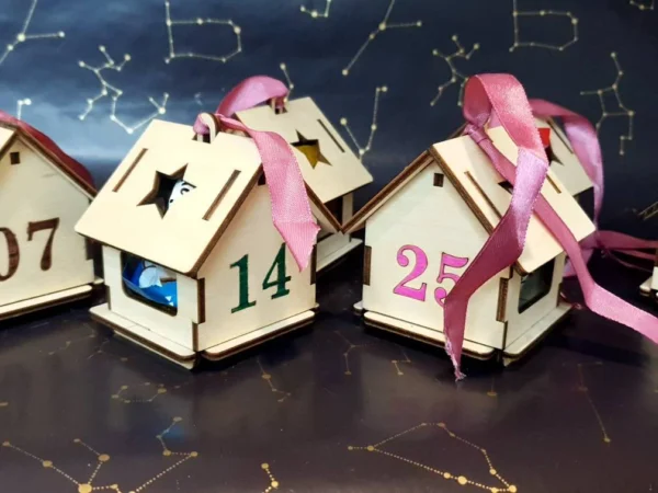 monster house, halloween decoration, halloween box, monster box, halloween garland, Christmas garland, garland lights, wooden box, garland decor, Christmas decoration, party decoration, laser cut file, garland for led